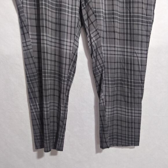 Torrid Relaxed Taper Stretch Challis High-Rise Pant Plaid Grey Size 10 - Picture 4 of 7